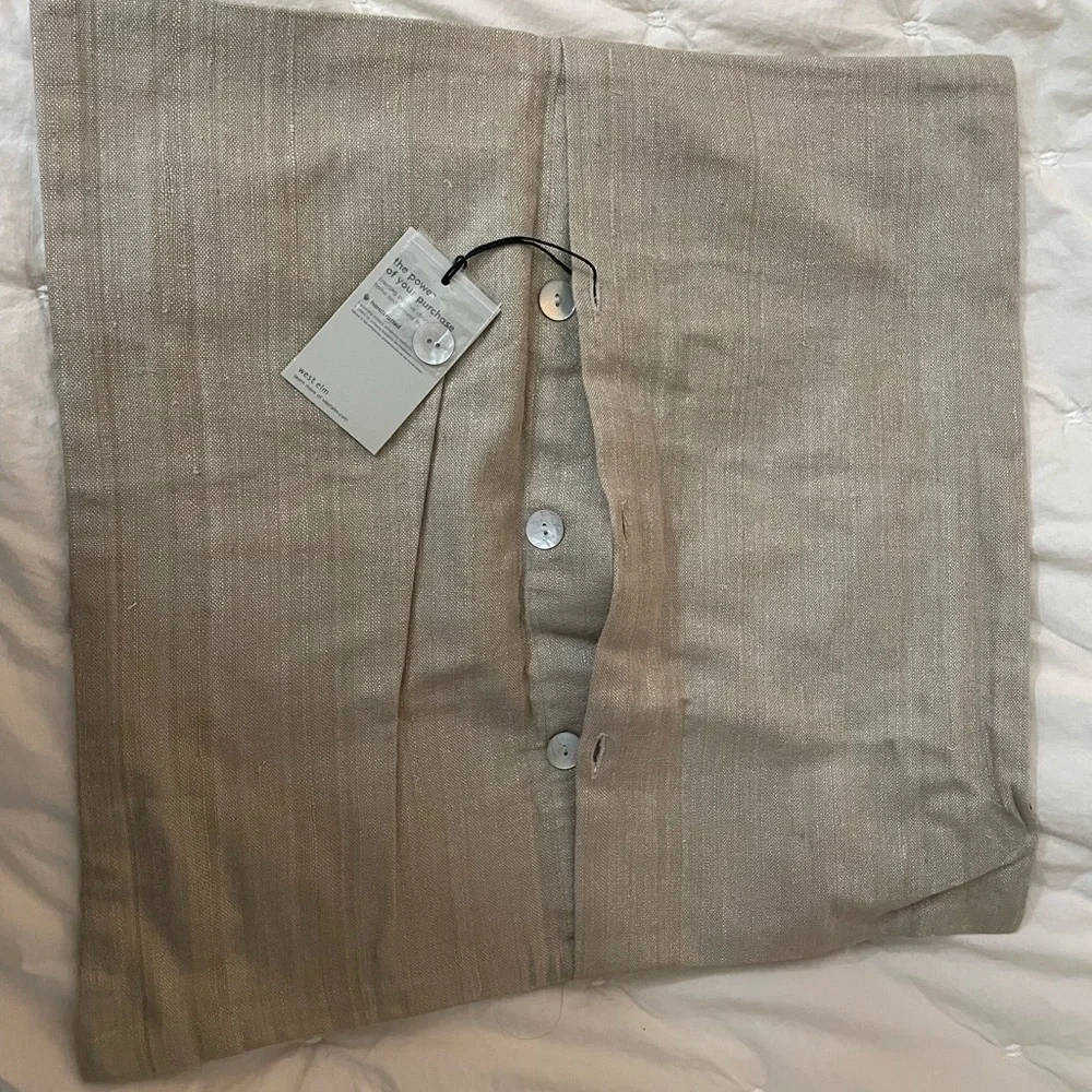 New West Elm Beige red striped Buttoned Pillow Cover 20” x20”